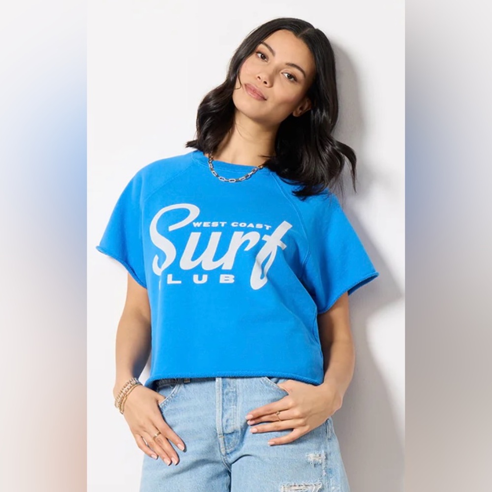 Evereve Bright Blue Surf Club Graphic Short Sleeve Tee